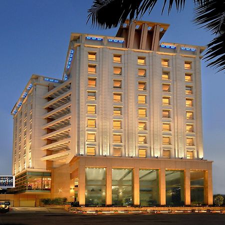 Lemon Tree Premier, Malad, Mumbai Hotel Екстериор снимка