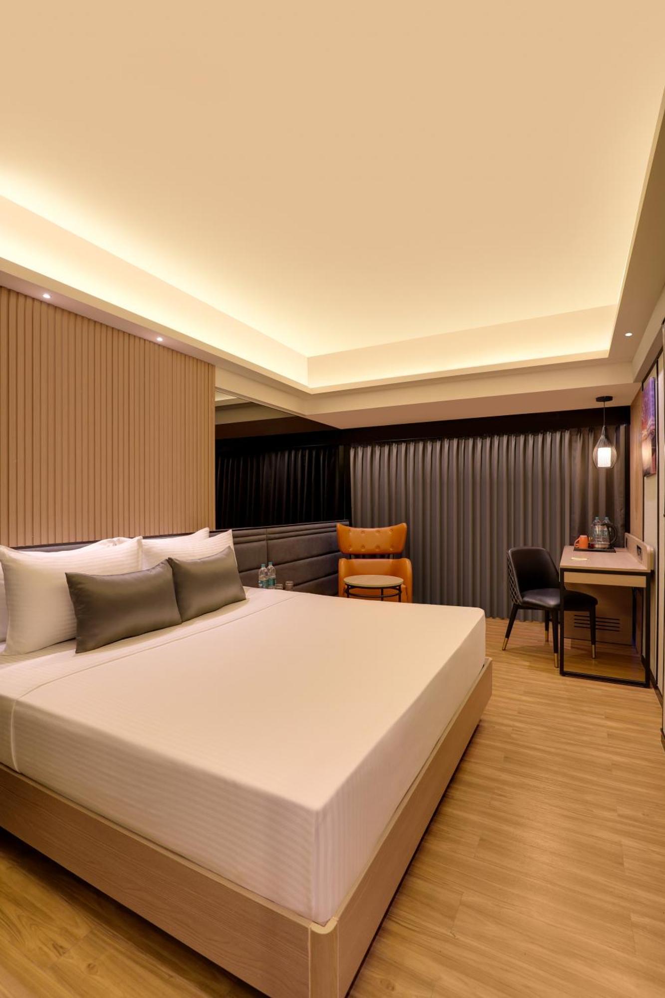 Lemon Tree Premier, Malad, Mumbai Hotel Екстериор снимка