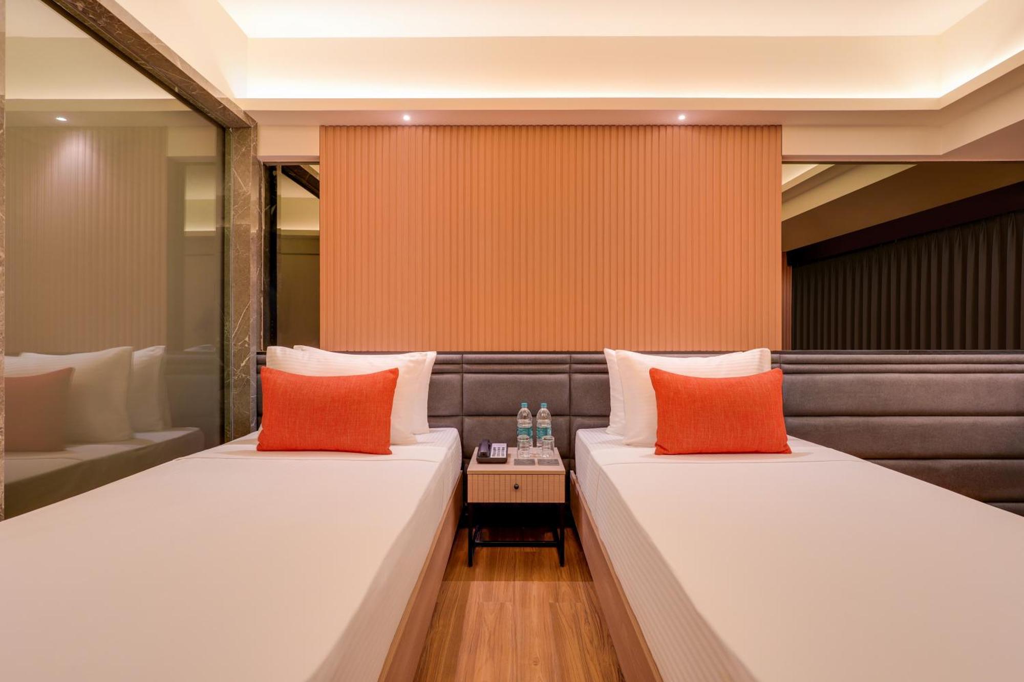 Lemon Tree Premier, Malad, Mumbai Hotel Екстериор снимка